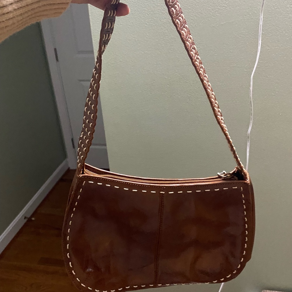 Kenneth Cole leather shoulder bag